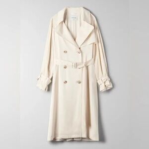 NWT Aritzia Babaton Cream Trench Coat 
Size L